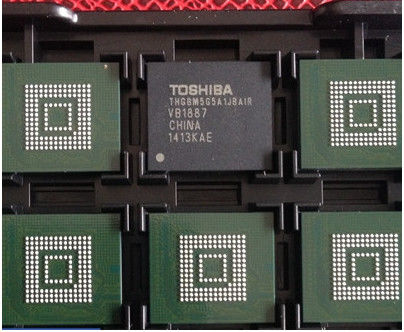중국 THGBM5G5A1JBA1R 플래시 메모리 칩, BGA-153 4gb 낸드 플래시 메모리 새로운 본래 저장 공장